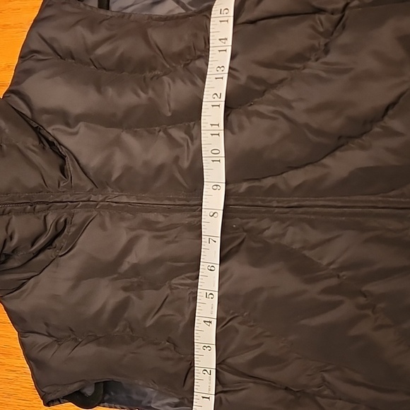 Nine West Black Quilted Vest with Stand-Up Collar - Picture 7 of 9